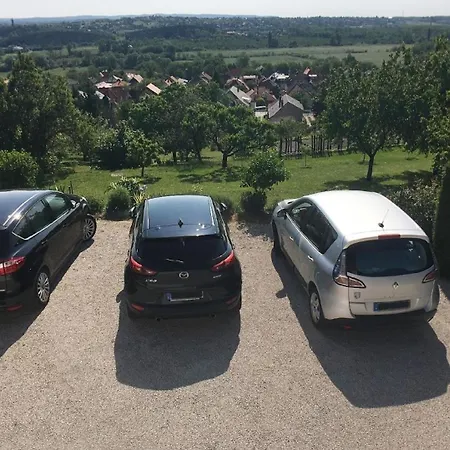 Apartment Erdgeschosssuite Mit Terrasse