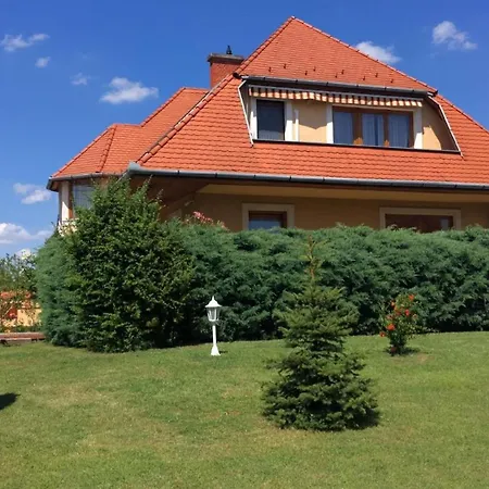 Erdgeschosssuite Mit Terrasse * Hévíz