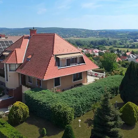 Erdgeschosssuite Mit Terrasse * Hévíz
